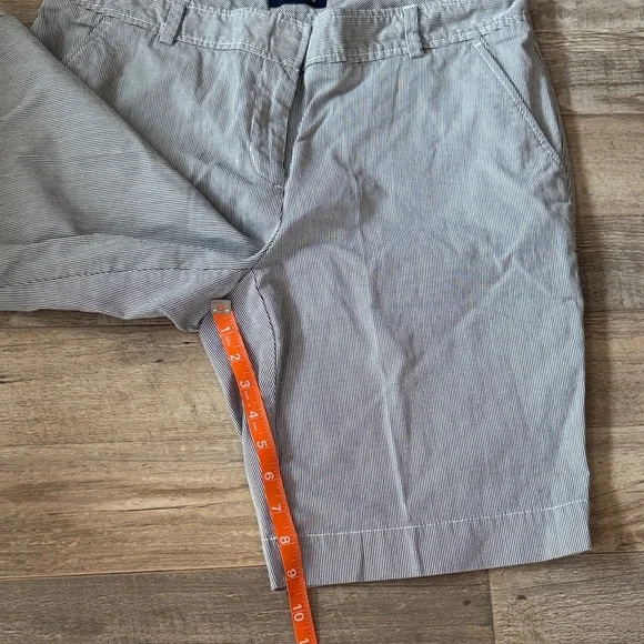 Lands' End Casual Shorts Size M - Picture 7 of 9